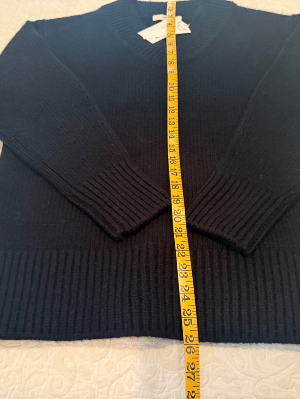 Vince Wool Cashmere Blend V Neck Sweater, Size XS, NEW with Tags - Picture 10 of 13
